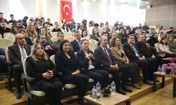 Trakya Üniversitesinde düzenlenen panelde Bulgaristan'dan yaşanan göçlerin izleri değerlendirildi