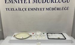 Tuzla'da uyuşturucu operasyonunda yakalanan 4 zanlıdan 2'si tutuklandı