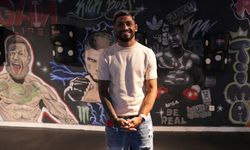 Uyuşturucu tehlikesinden uzak durmak için başladığı muaythaide dünya şampiyonu oldu