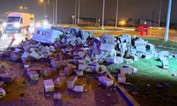 Aksaray'da tır ile servis aracı çarpıştı: 2 yaralı