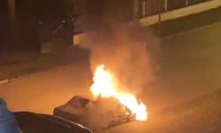 Bolu'da Tofaş otomobil alev alev yandı
