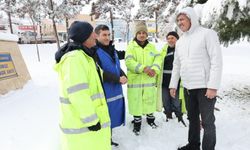 Eyyübiye Belediyesi ekiplerinden kar mesaisi