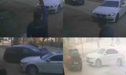 Hızla gelen araç, yola çıkan otomobile çarptı