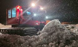 Köyde mahsur kalan tansiyon hastası, 5 saatlik mücadeleyle hastaneye ulaştırıldı