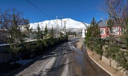 Süphan'ın eteklerinde kartpostallık belde: Aydınlar