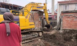 Temel için kazılan yerden tarihi mezar kalıntıları çıktı