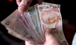 Merkez Bankası faizi 100 baz puan düşürerek, yüzde 38’den yüzde 37’ye indirdi.