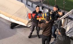 11 yaşındaki çocuk müze gemisinin merdivenlerinden çıkarken yaralandı