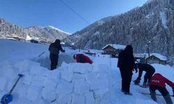 Ayder Yaylası'na yapılan 'iglolar' ilgi çekiyor