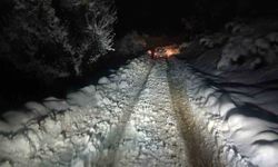 Batman'da kapalı yol açıldı, 14 yaşındaki Gülsüm sağlık ekiplerine ulaştırıldı