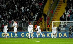 Beşiktaş taraftarı yönetimi istifaya davet etti