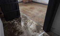 Beylikdüzü'nde 2 daireyi su bastı: Bina boşaltıldı