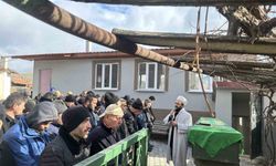 Boğularak öldürülen kadın son yolculuğuna uğurlandı