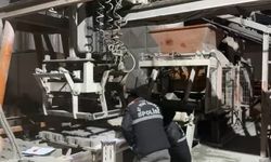 Burdur'da pres makinesine sıkışan işçi yaralandı