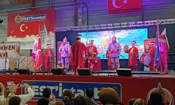 Bursa Mehter takımı Paris'te sahne aldı