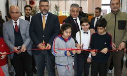 Diyarbakır'da öğrencilerden anlamlı sergi