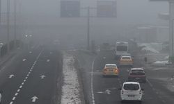 Diyarbakır'da sis etkisini sürdürüyor