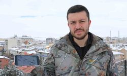 Eksi 20 derecede sürü halinde suya girdiler