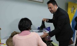 Erdemliler Hareketi Derneği, ihtiyaç sahibi çocuklara mont ve bot desteğinde bulundu