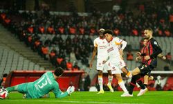 Gabriel Sara, Galatasaray'ın lig tarihinde en hızlı 4. golünü attı