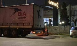 İnegöl OSB'de TIR'ın dorsesinden düşen işçi yaralandı