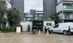 İzmir'deki korkunç cinayetin görgü tanığı konuştu: 'Silah sesine koştuk, kanlar içinde bulduk'