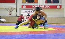 Karabük'te Okul Sporları Güreş Grup Müsabakaları başladı