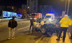 Kaza sonrası alev alan otomobilde can pazarı: 2'si ağır 3 yaralı