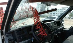 Kazada kafasına demir korkuluk saplanan sürücü kurtarılamadı