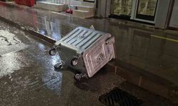 Kırıkkale ve Çorum'da yağmur ve kuvvetli rüzgar etkili oldu