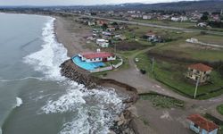 Korkutan kıyı erozyonu: Deniz 50 metre içeri girdi