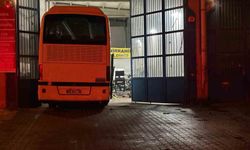 Krikonun kayması ile otobüsün altında kalan tamirci hayatını kaybetti