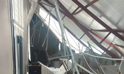 Malatya'da mevlit salonunun çatısı kardan çöktü