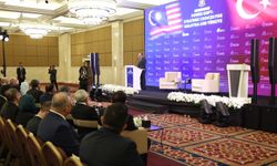 Malezya Başbakanı İbrahim: 'Ülkeler arasında görüş ayrılıkları olacaktır ama iletişimin sona ermesi anlamına gelmemelidir'