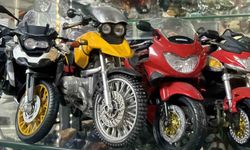 Motosiklet tutkusunu koleksiyona çevirdi