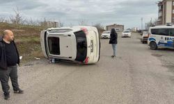 Samsun'da otomobil takla attı: 3 yaralı