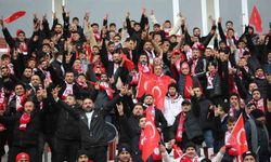 Sivassporlu taraftarlar, Amed Sportif Faaliyetler maçına ilgi gösterdi