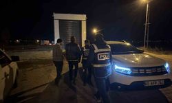 Tokat'ta durdurulan otobüste 5 kaçak göçmen yakalandı