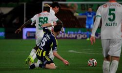 Trendyol Süper Lig: Corendon Alanyaspor: 2 - Fenerbahçe: 1 (Maç devam ediyor)