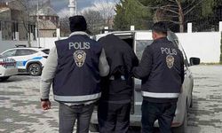 Uyuşturucu tacirinden şoke eden yöntem: Maddeleri trafik tabelalarına bıraktı