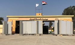 Refah Sınır Kapısı’nda sınırlı geçiş başladı: Gözler pilot uygulamanın seyrinde