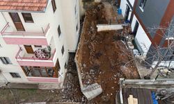 Ankara'da istinat duvarı yıkıldı: 5 apartman boşaltıldı