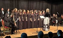 Ankara'da Türk Sanat Müziği konserine yoğun ilgi