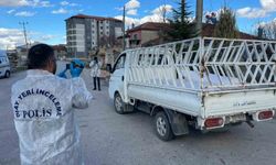 Aracında hareketsiz halde bulunan şahıs kaldırıldığı hastanede kurtarılamadı