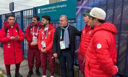 Bakan Bak, İtalya'da milli sporcuları ziyaret etti