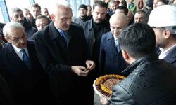 Bakan Ersoy, Malatya'da Sabancı Kültür Merkezi'nde incelemelerde bulundu