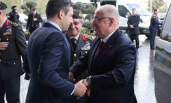 Bakan Güler, merhum Özdemir Bayraktar anısına hazırlanan belgeseli izledi