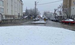 Bolu'da kar yağışı etkisini sürdürüyor