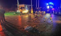 Bursa'da kamyonet ile otomobil çarpıştı: 2 yaralı