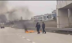 Bursa'da seyir halindeki kamyonet alev alev yandı